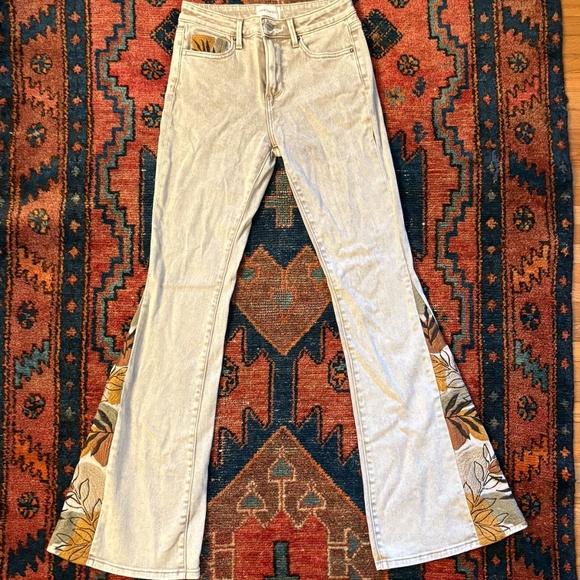 Driftwood Farrah Flare Floral Embroidered Jeans Gray Denim - Picture 2 of 7